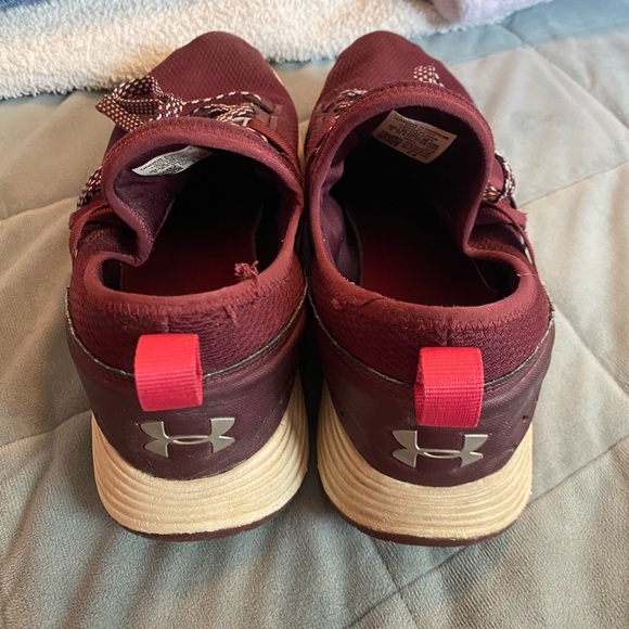 Women’s UnderArmour Athletic Shoes Size 9 - Maroon Colored - Picture 1 of 5